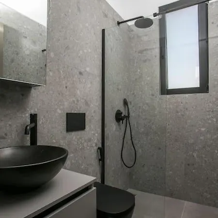 Villa Seranti Asgourou