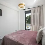 Seranti 阿斯格罗