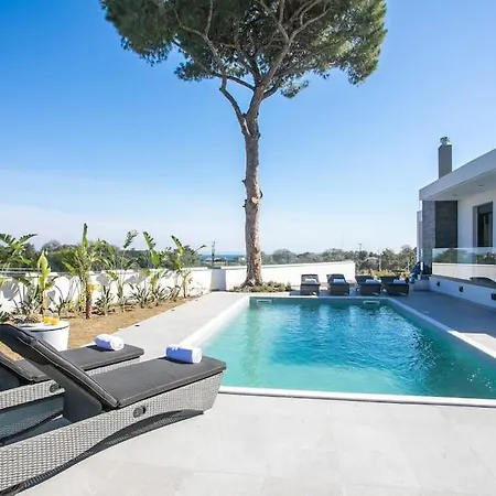 Seranti Villa *